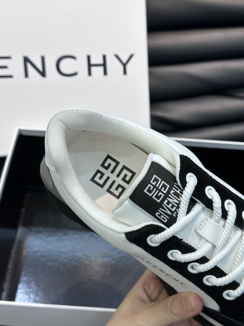 Givenchy Sneakers